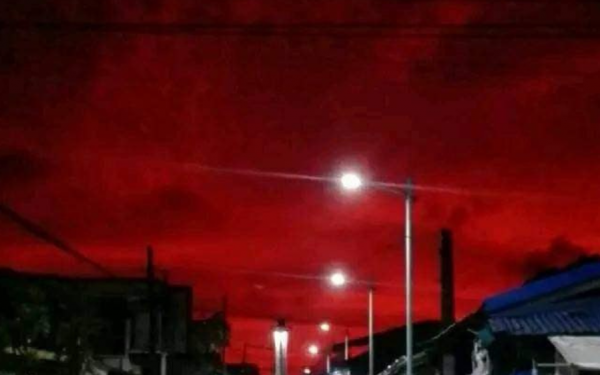 Red colored the sky over Nasugbu, Batangas as PepitoPH bore down on Luzon