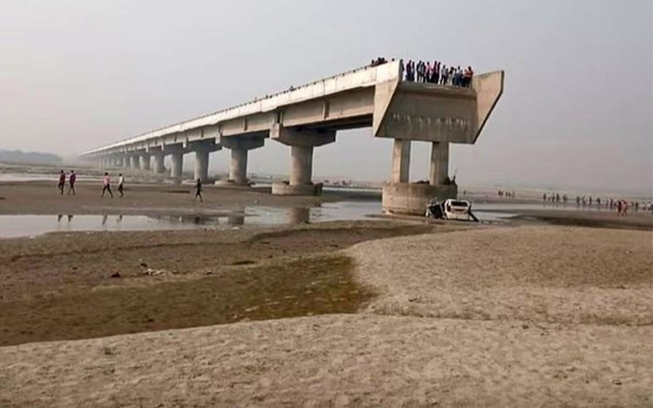 According to Google Maps, 3 people in India died after falling off an unfinished bridge