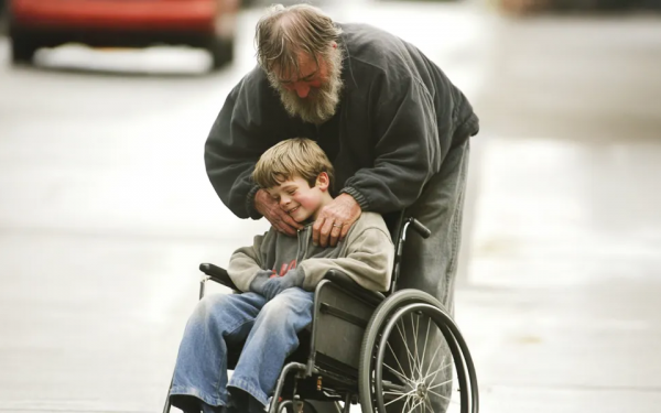 Disabled Homeless Man Gave His Wheelchair to a Poor Boy Who Couldn't Walk – 5 Years Later, the Boy Found Him to Repay His Kindness